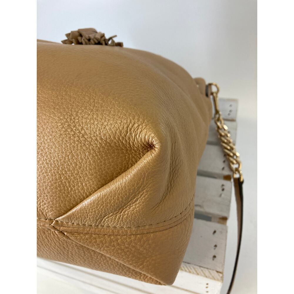 MICHAEL KORS, LARGE CAMEL LEATHER CROSSBODY BAG WITH TASSEL - Picture 6 of 16